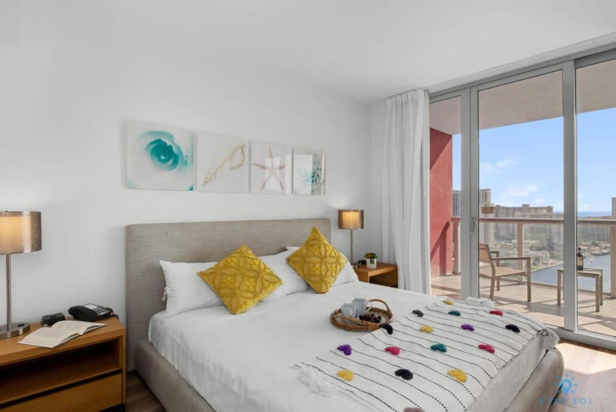 Infinite View With Balcony,Pool Plus Near Beach Hallandale Beach Exteriör bild