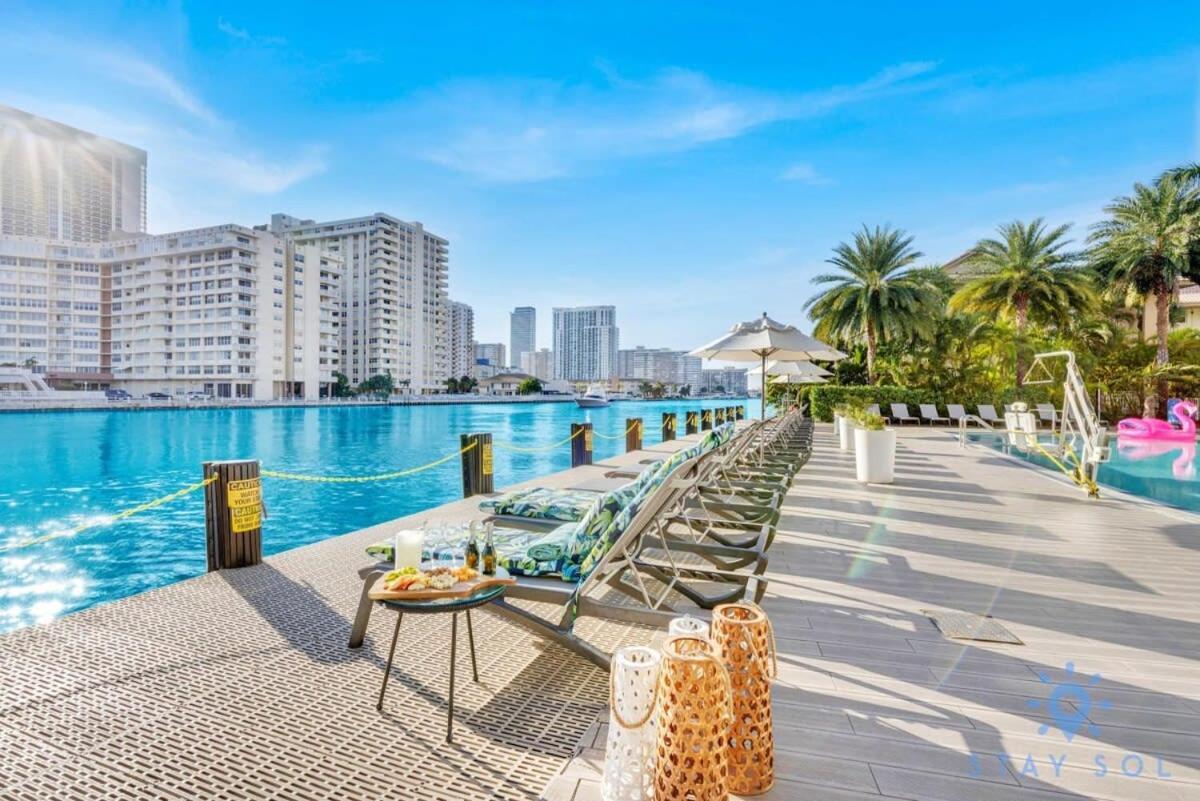 Infinite View With Balcony,Pool Plus Near Beach Hallandale Beach Exteriör bild